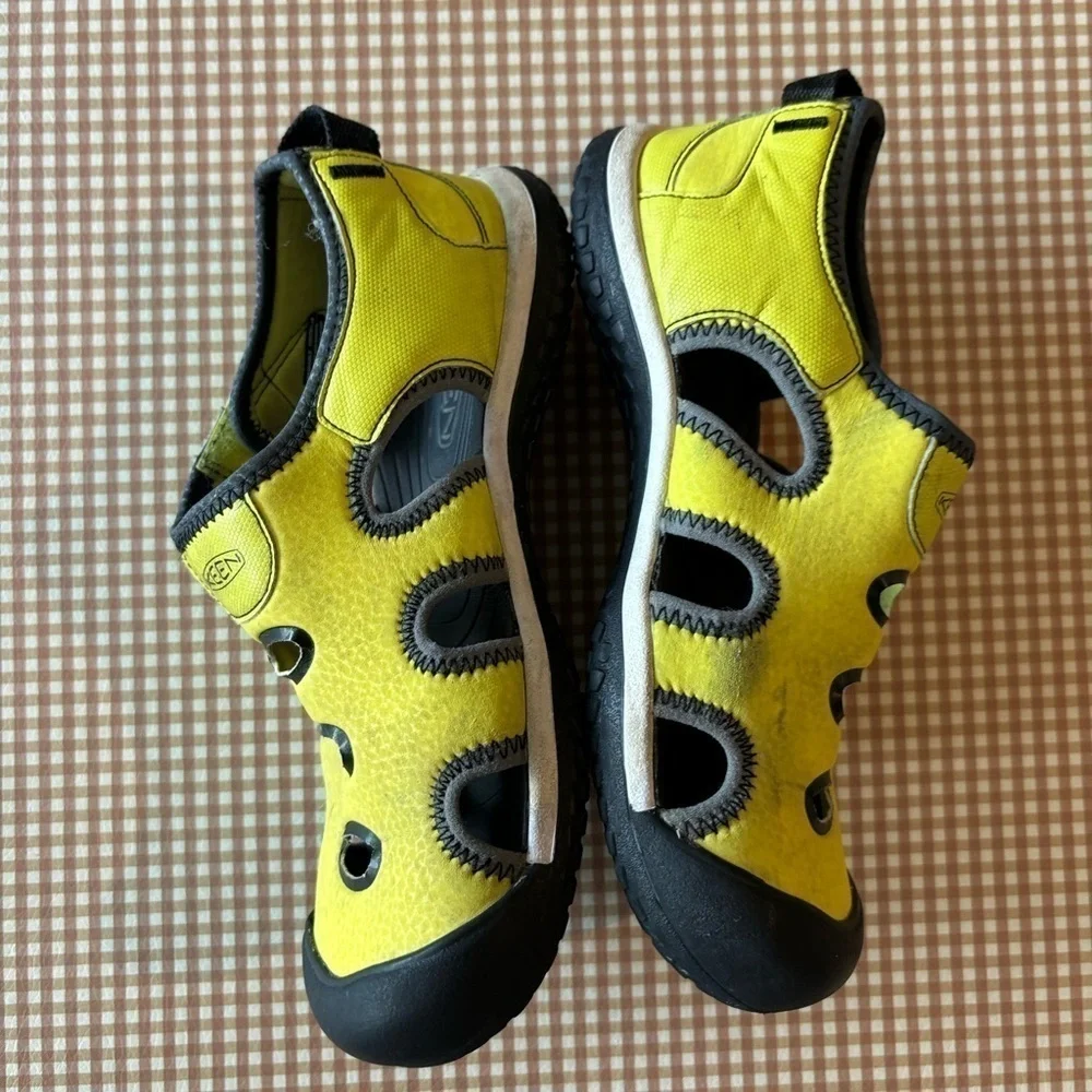 KEEN STINGRAY Water Sandals Shoes Big Kids‎ Size 2